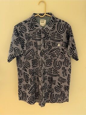 Reverse Threads Men's Large Shirt Abstract Graphic Print Short Sleeve Button Up